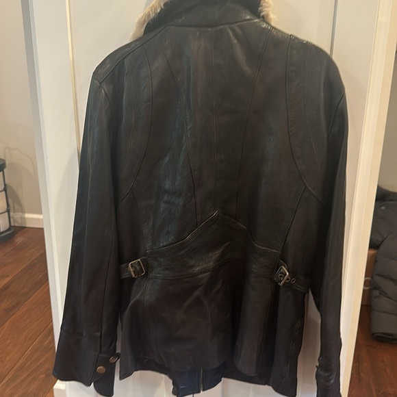 Vintage leather Jacket with faux fur collar - Banana Republic - Picture 8 of 14